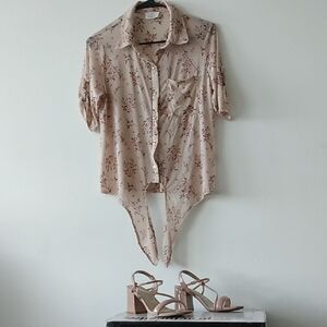 Elegant Floral Button Down Shirt - Cream